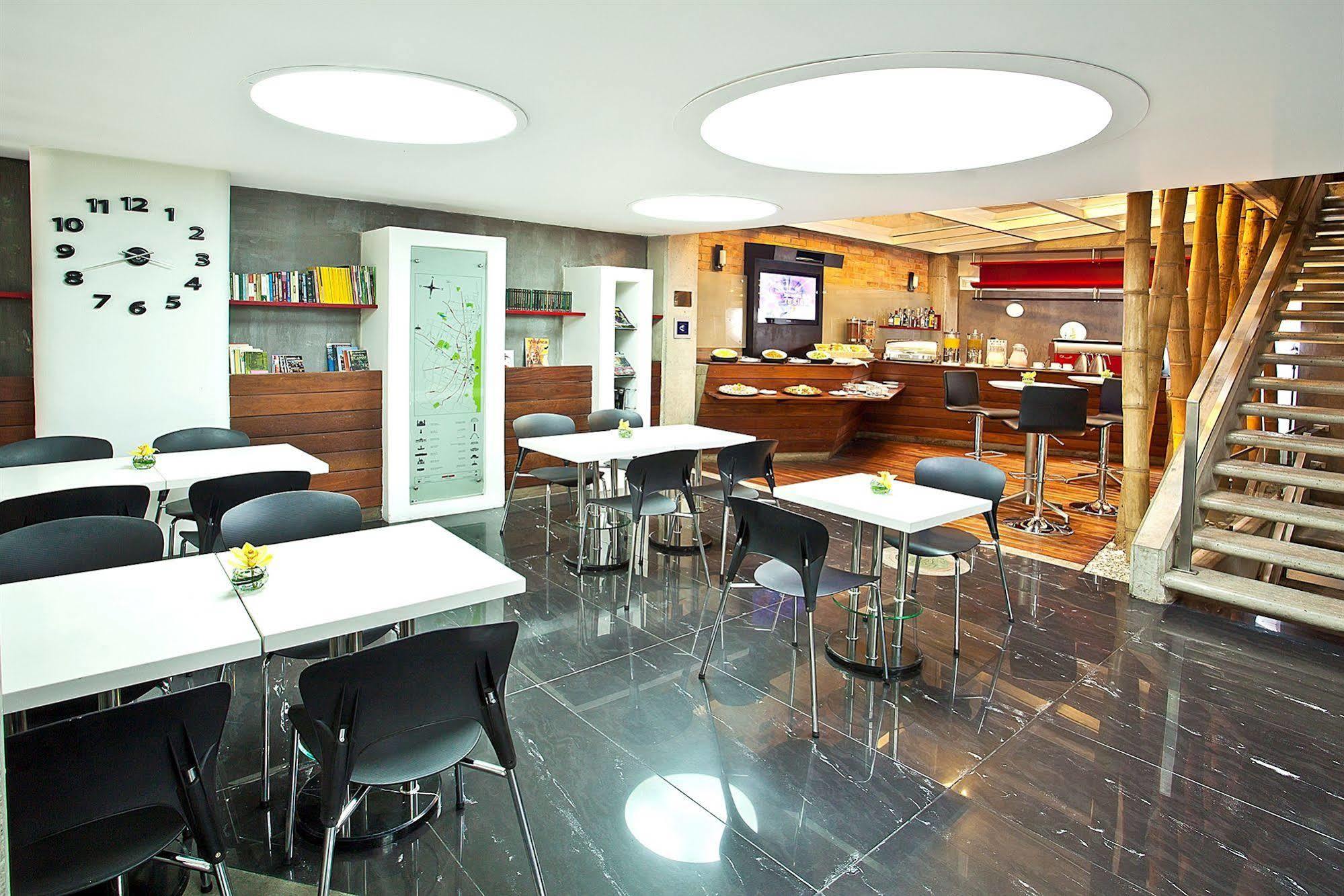 Estelar Apartamentos Aeropuerto Bogotá Zewnętrze zdjęcie